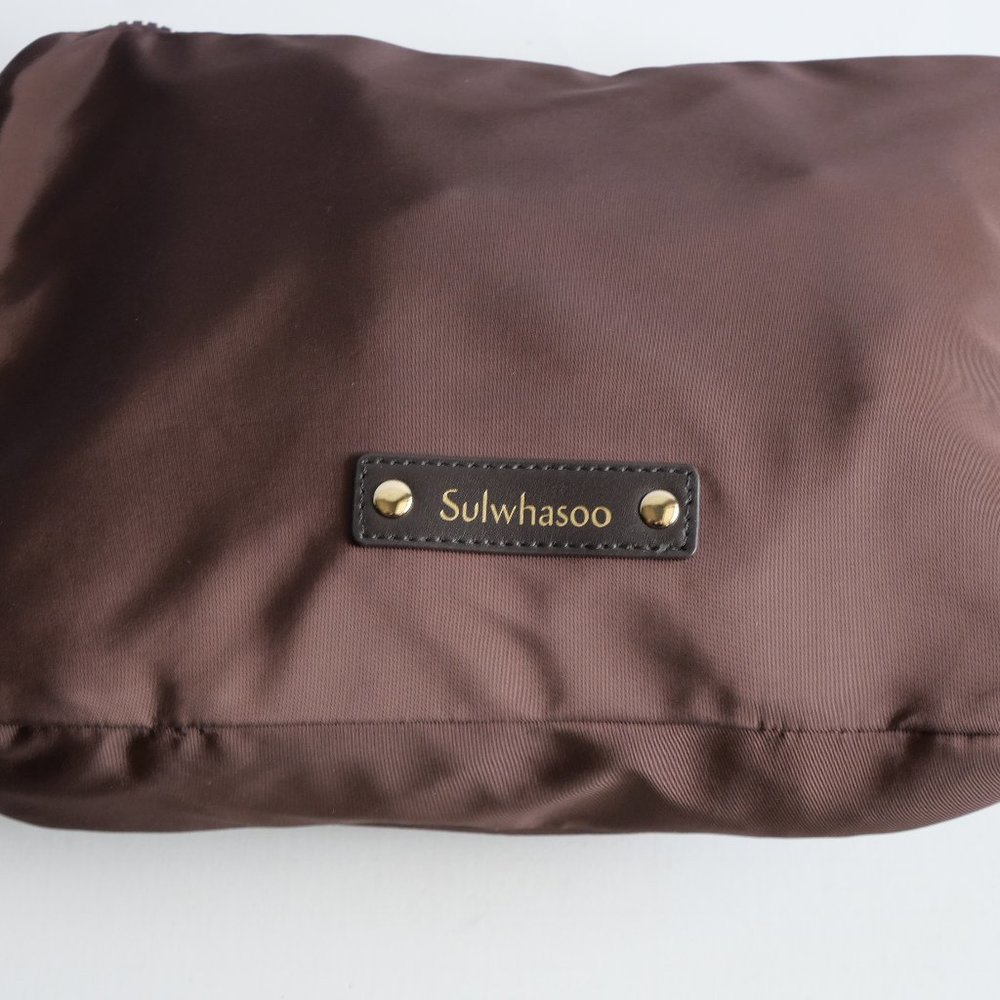 Sulwhasoo Fold Up Weekender or Tote Bag Zipper